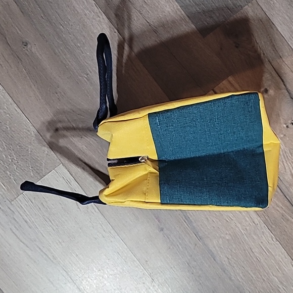 Winnie the Pooh Lunch Sak Tote Bag NEW - Picture 3 of 7